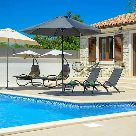 Melani By Istrialux * Smoljanci