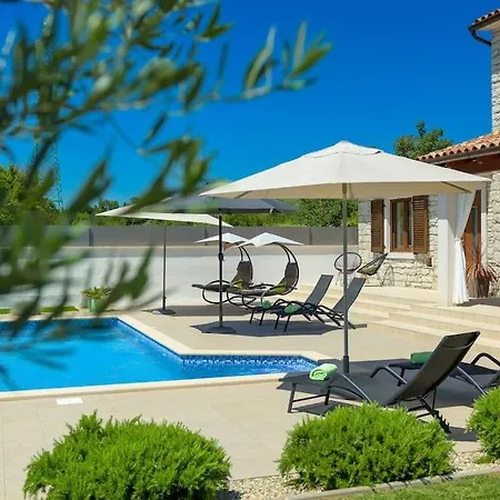 Melani By Istrialux ヴィラ *