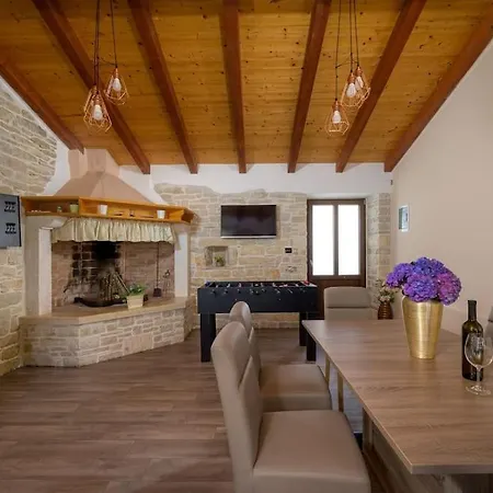 Willa Melani By Istrialux