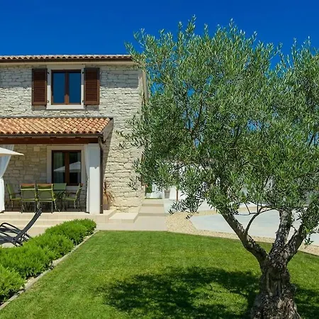 Melani By Istrialux *